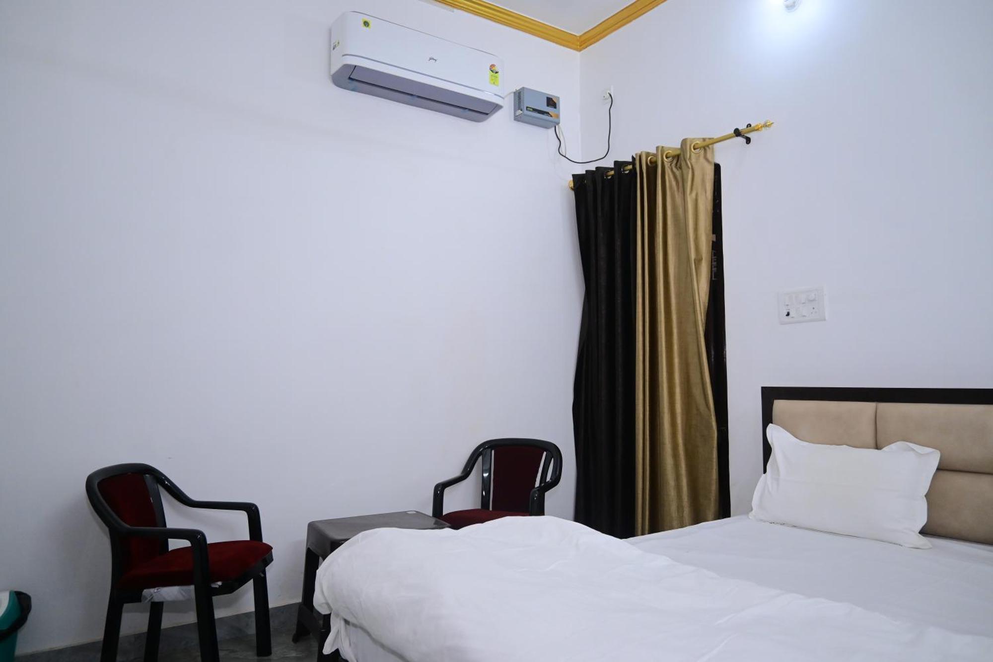 Ayodhya Shri Narayanam Guest House And Home Stay מראה חיצוני תמונה