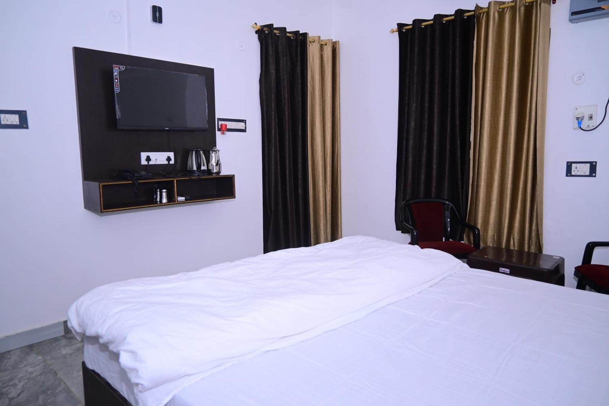 Ayodhya Shri Narayanam Guest House And Home Stay מראה חיצוני תמונה